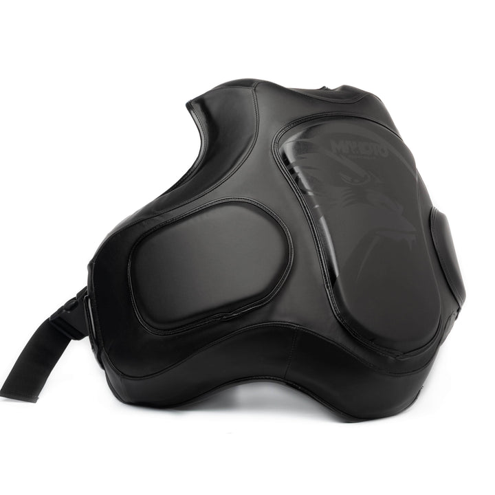 Chaleco de entrenador Makoto M1 Negro Mate - 100%  Poliuretano Premium