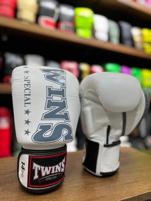 Guantes de Boxeo Twins Special 2TA - 100% Cuero