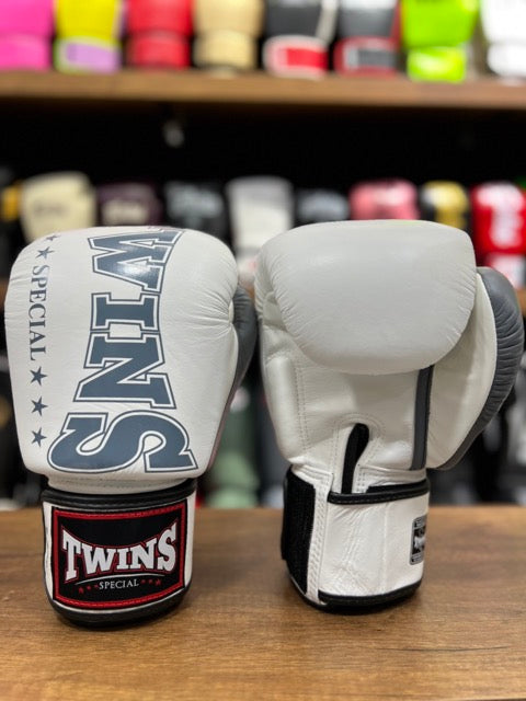 Guantes de Boxeo Twins Special 2TA - 100% Cuero