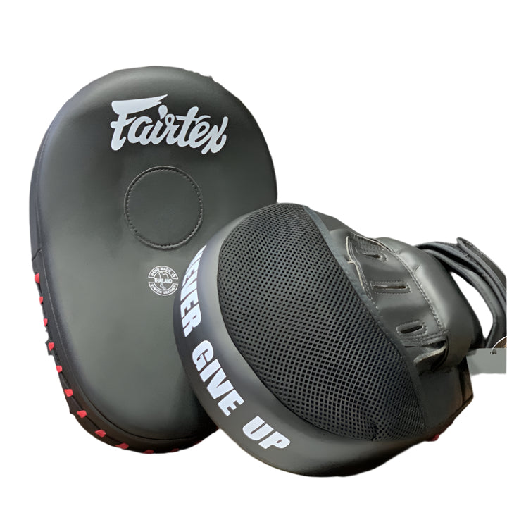 Guanteletas de Muay Thai Fairtex FMV13 Maximized- 100% Microfibra