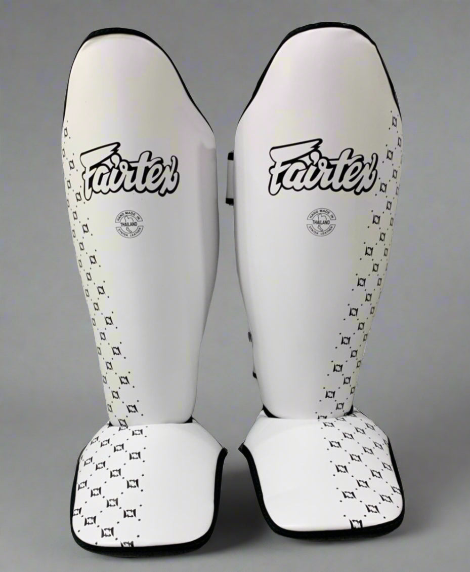 Canilleras de Muay Thai Fairtex SP5 - 100% Syntek