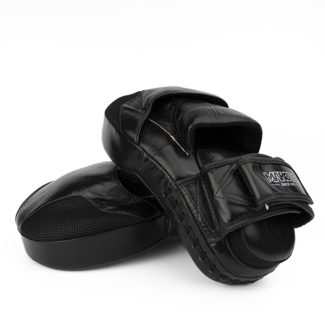 Guanteletas Makoto Angular Negro - 100% Cuero