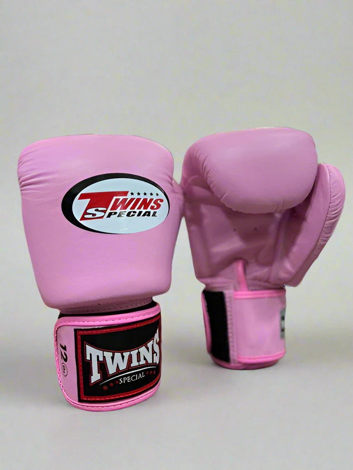 Guantes Twins Special Muay Thai y Boxeo Rosado -100% Cuero