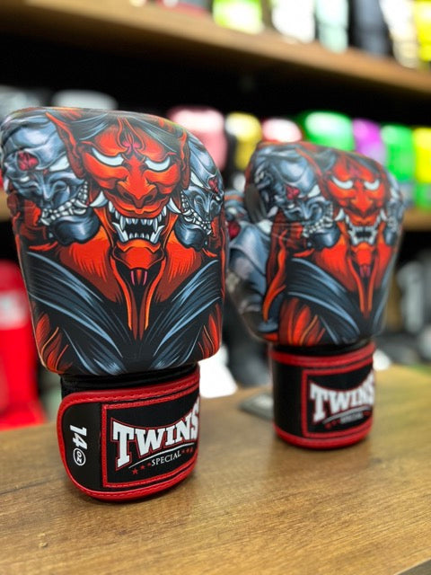 Guantes de Boxeo Twins Special Kabuki FBGVL3-58 - 100% Cuero