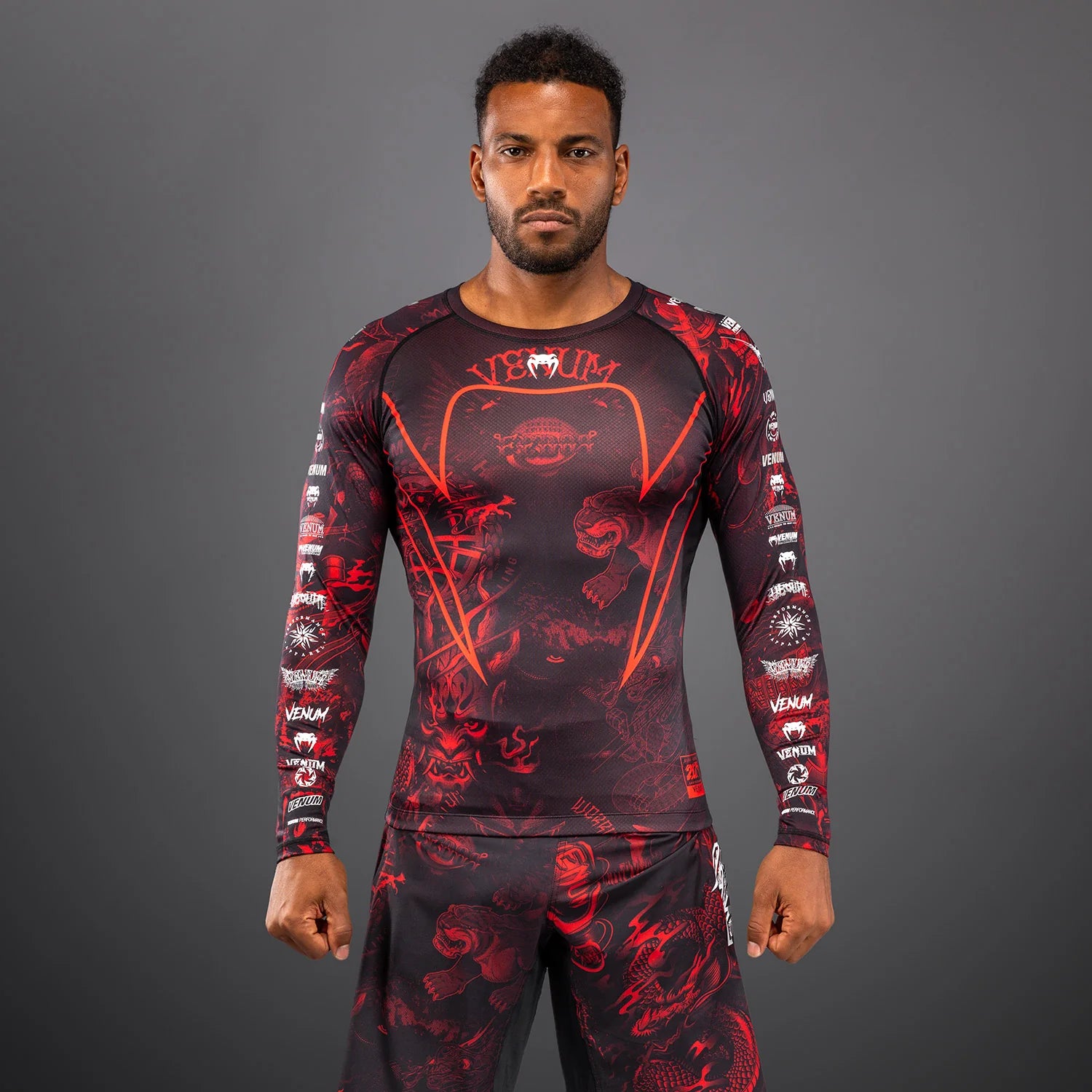 Rashguard Venum Manga Larga 20th Anniversary para MMA, Muay thai, Jiujitsu