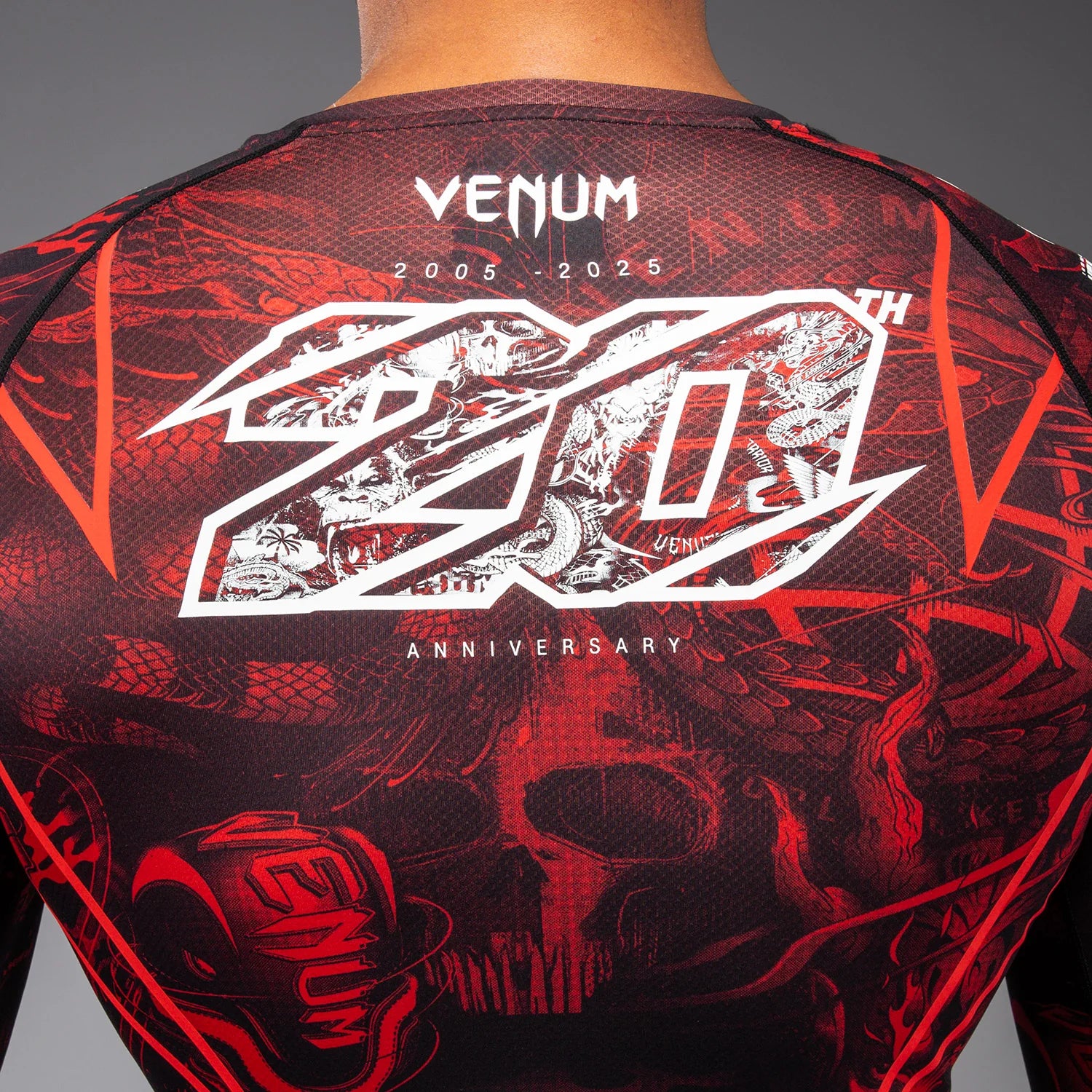 Rashguard Venum Manga Larga 20th Anniversary para MMA, Muay thai, Jiujitsu