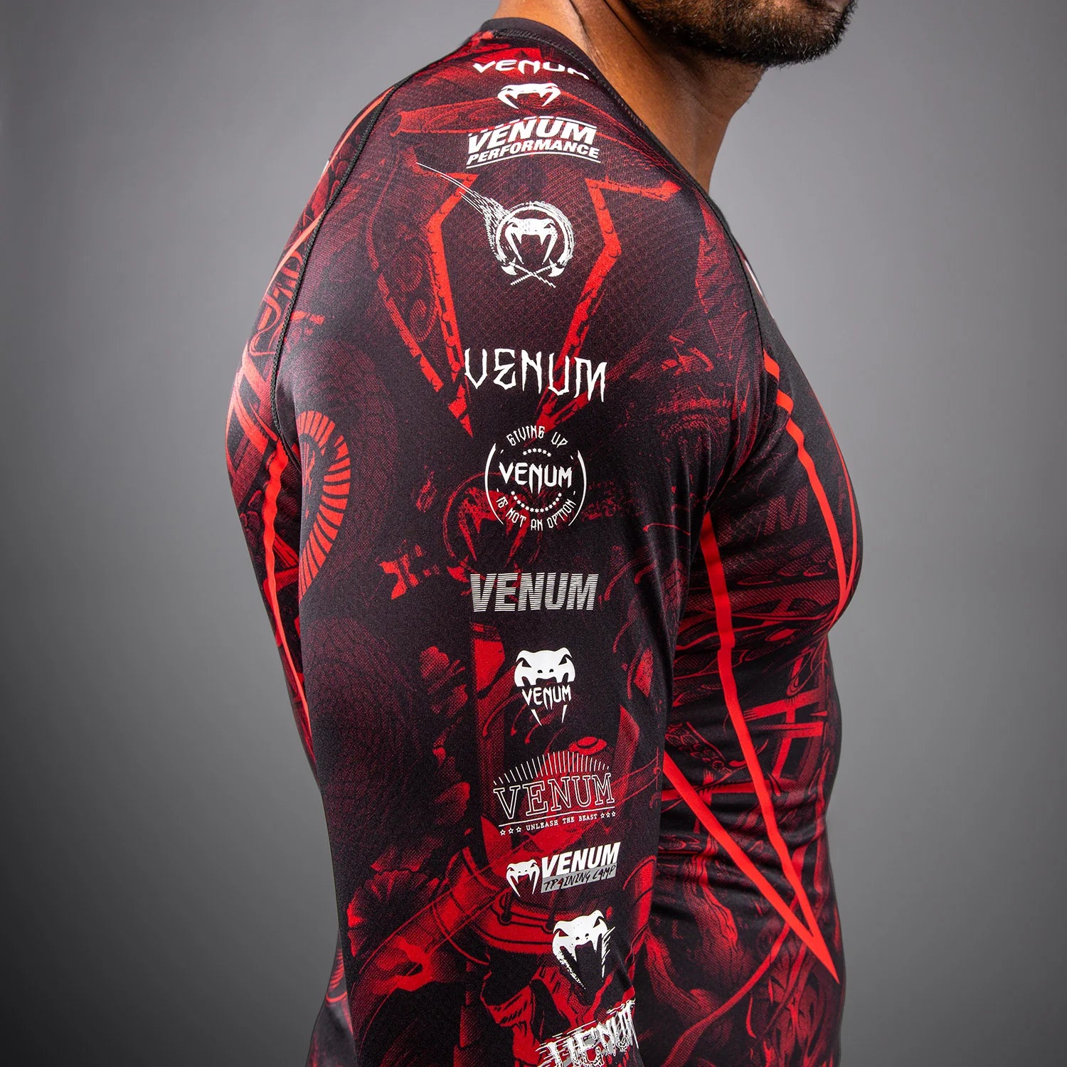 Rashguard Venum Manga Larga 20th Anniversary para MMA, Muay thai, Jiujitsu