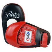 Guanteletas Fairtex Pro Angular - Muay Thai - Negro/Rojo - 100% Cuero - MMA Store Peru