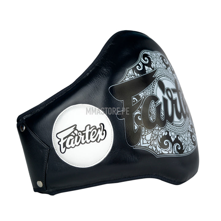 Cinturon Belly Pad Fairtex Champion Negro - Muay Thai - Boxeo - 100% Cuero - MMA Store Peru