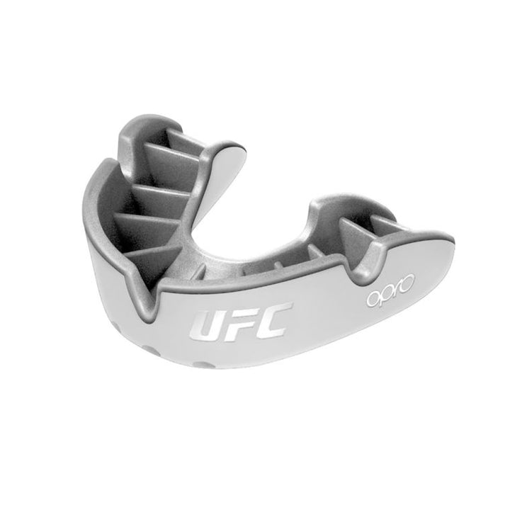 Protector Bucal OPRO UFC Silver Adulto