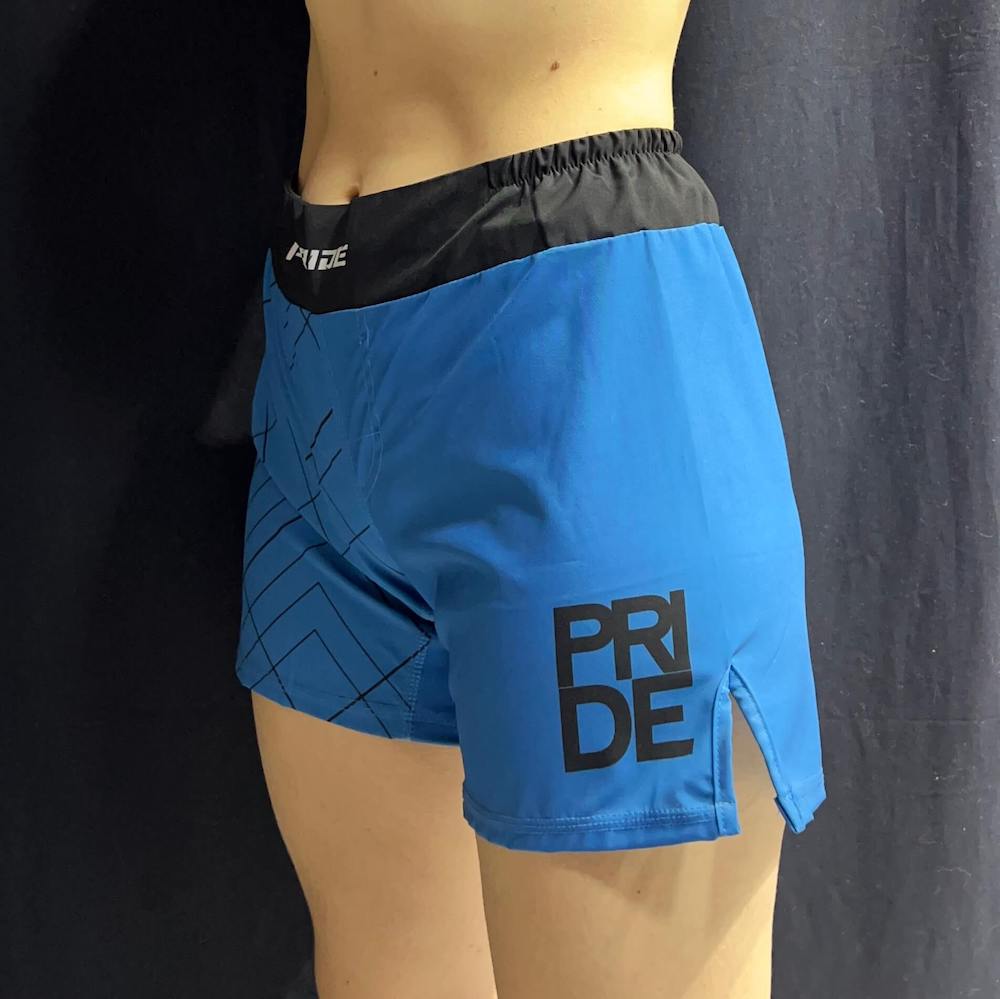 Short Pride Hybrid Ultra Azul Mujer para Muay Thai, Kickboxing, MMA.